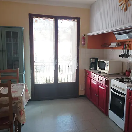 Апартаменты Gite Alberes Saint-Andre (Aude)